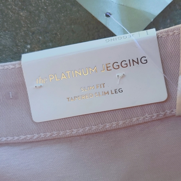 Chicos platinum jeggings in Veranda Blush - Picture 4 of 5